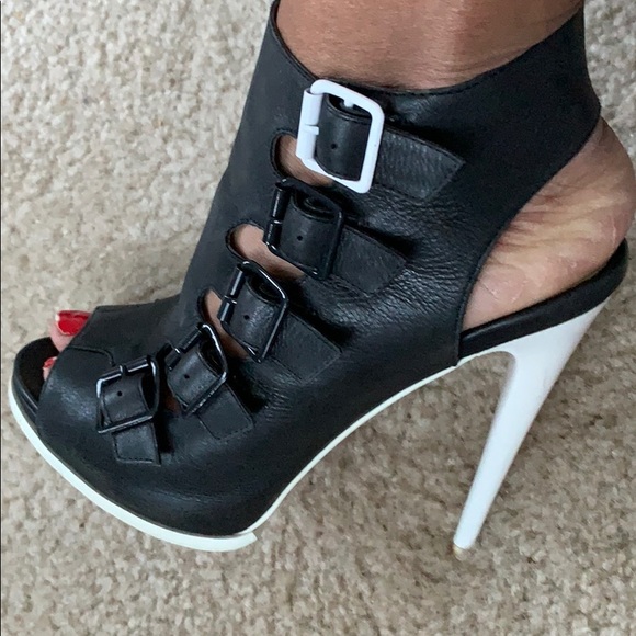 ALDO “WIOLETTA” heels with white heel! So unique - Picture 1 of 4